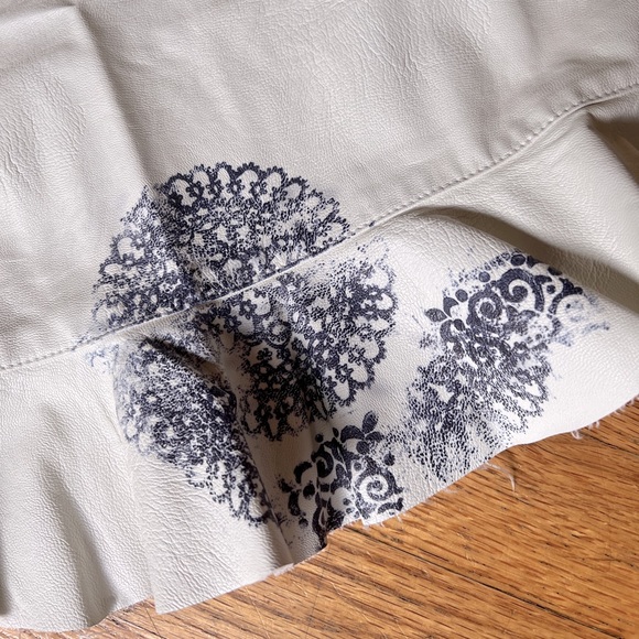 Zara Cream Leather Peplum Spaghetti Strap Tank - Picture 2 of 4